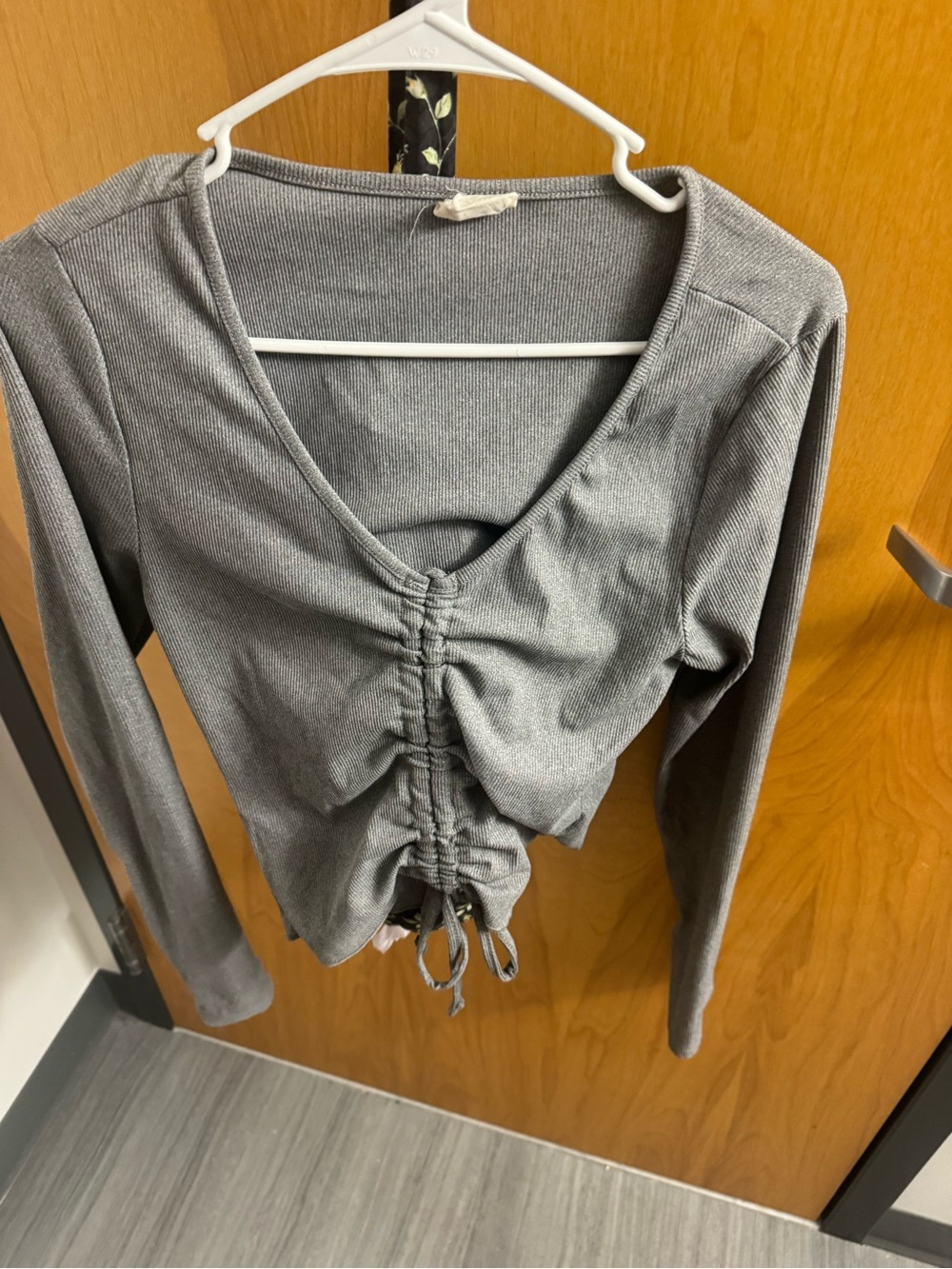 Ribbed Gray Ruched V-Neck Long-Sleeve Top